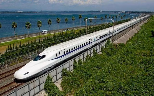 Đường sắt tốc độ cao Bắc - Nam được xác định là trục ‘xương sống’, phấn đấu khởi công trong giai đoạn 2026- 2030