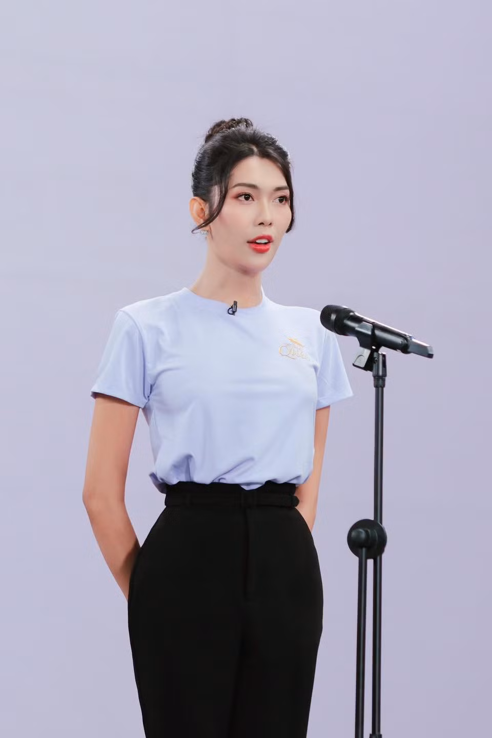Ở tập 1 của cuộc thi, cô được HLV Thủy Tiên chọn về đội, trở thành chiến binh mạnh của đội vàng.
