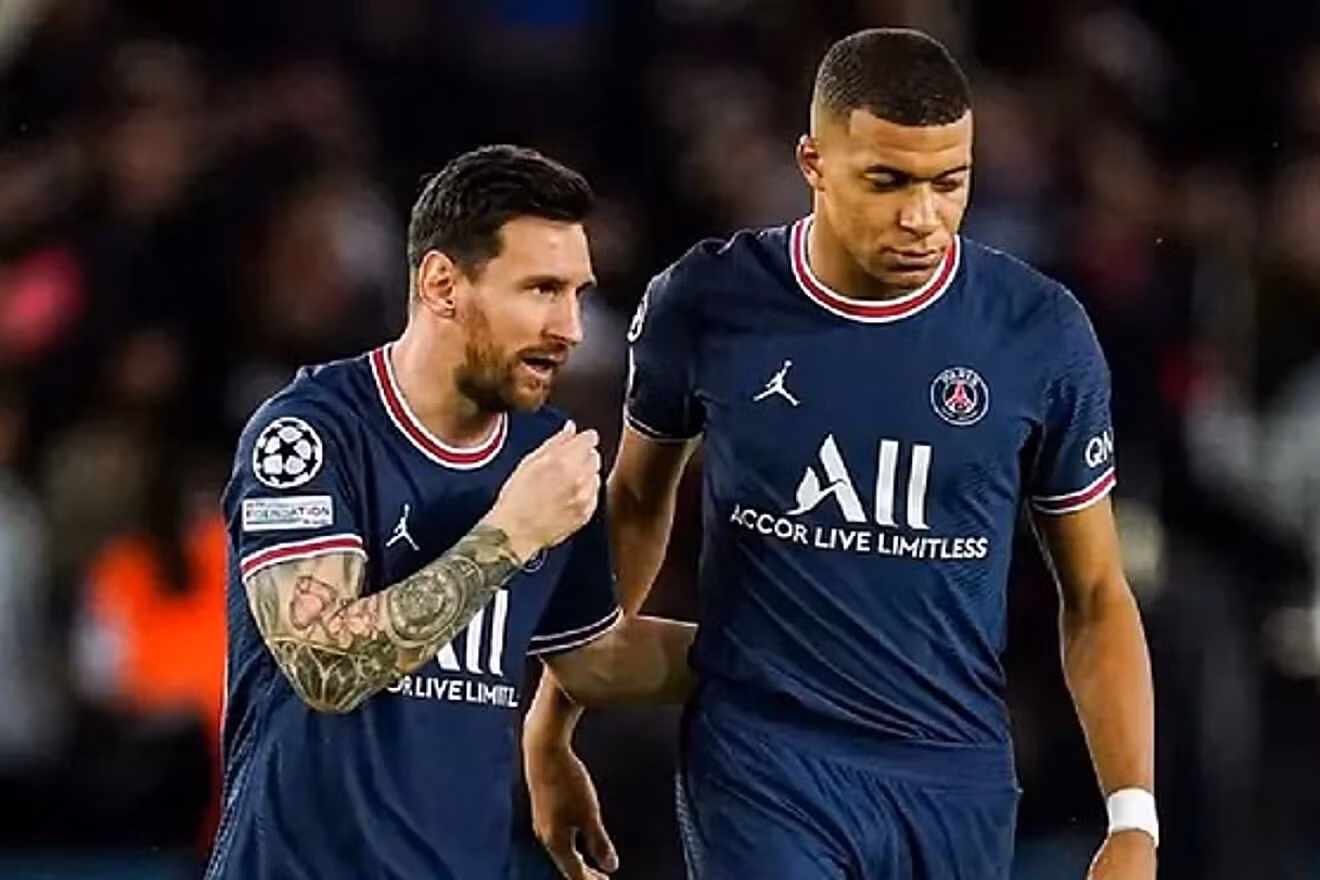 PSG có thể mất cả Mbappe và Messi ở lượt đi vòng 16 đội Champions League đấu Bayern Munich