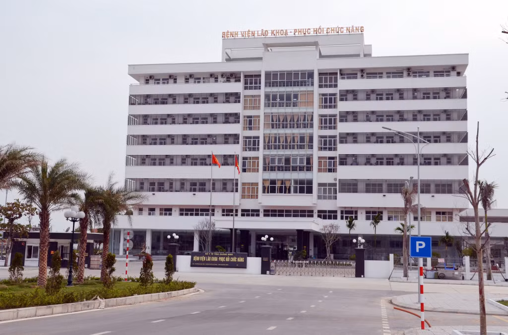 Bệnh viện Lão khoa - Phục hồi chức năng đi vào hoạt động (tháng 10/2022), góp phần nâng cao hiệu quả chăm sóc sức khỏe NCT.