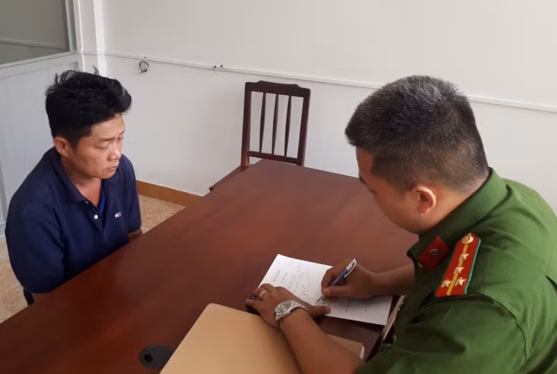 Đối tượng Cường tại cơ quan Công an.