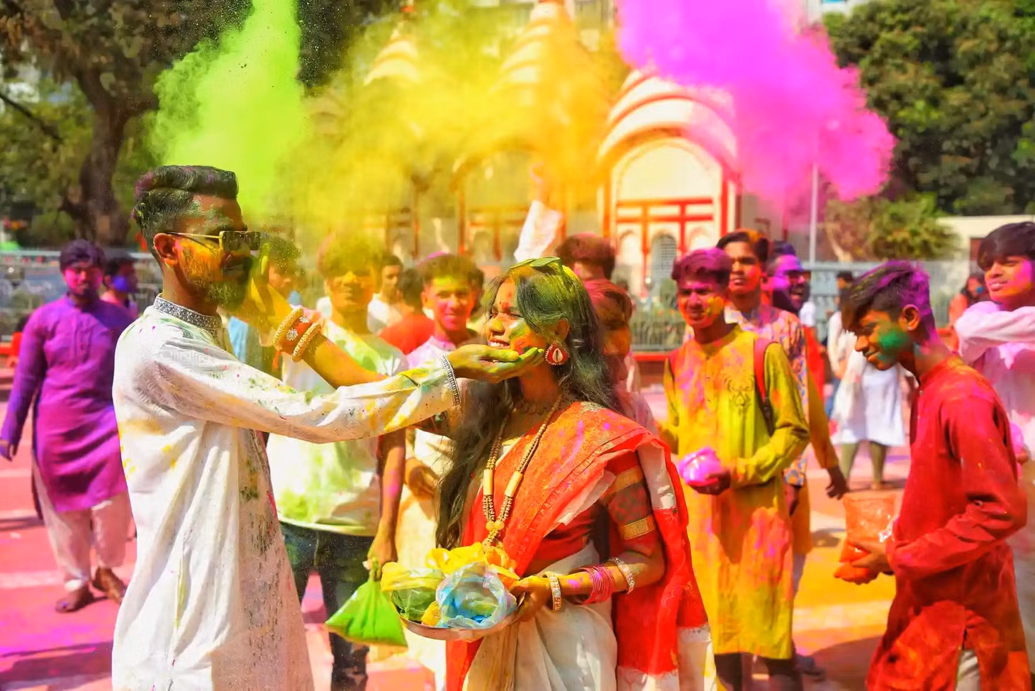 le hoi sac mau holi anh 10