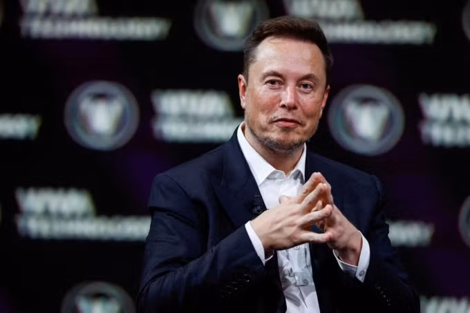 Elon Musk tại một sự kiện ở Pháp ngày 16/6. Ảnh: Reuters