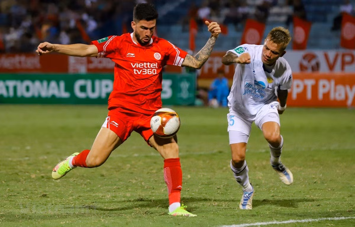 Vượt qua Thép Xanh Nam Định với tỷ số 2-0, Viettel tiếp tục nuôi hy vọng giành cú đúp danh hiệu ở mùa giải 2023. (Ảnh: Hoài Nam/Vietnam+)