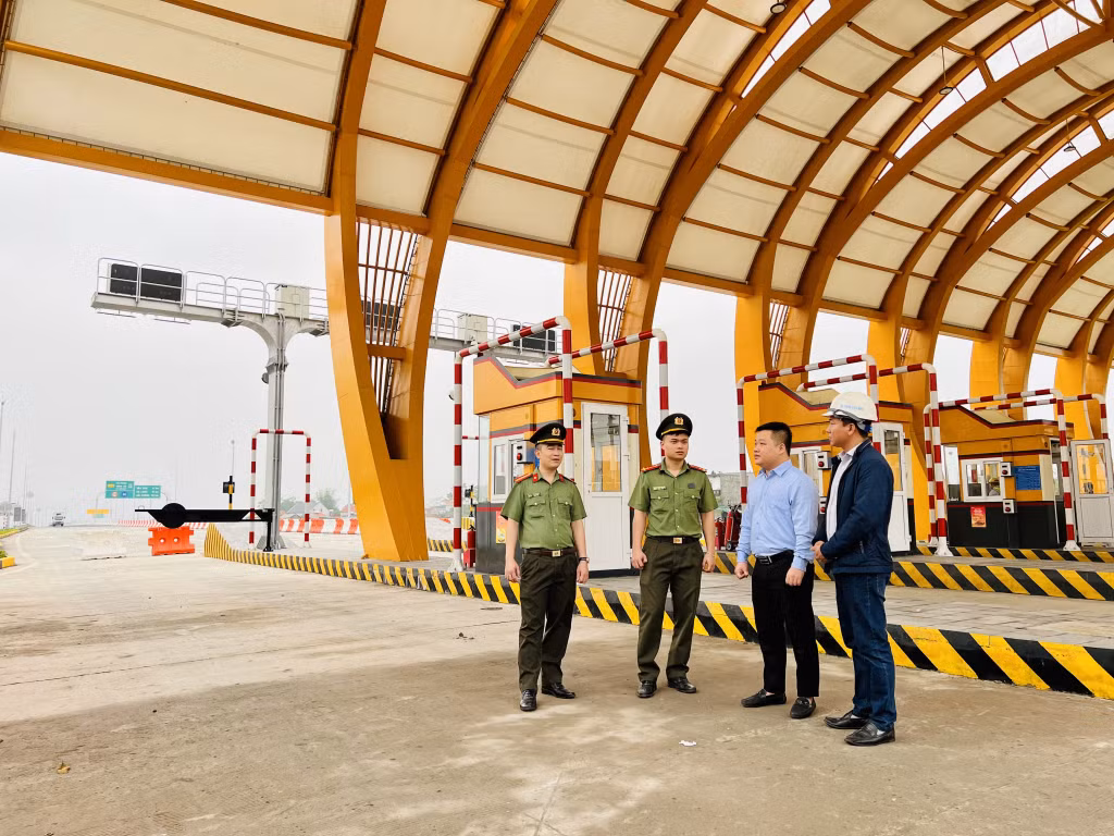Lực lượng công an phối hợp bảo vệ an ninh, an toàn tuyến cao tốc Hạ Long - Vân Đồn và Vân Đồn - Móng Cái.