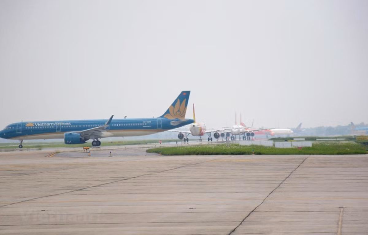 Máy bay của hãng hàng không đang lăn ra đường cất, hạ cánh. (Ảnh: Việt Hùng/Vietnam+)