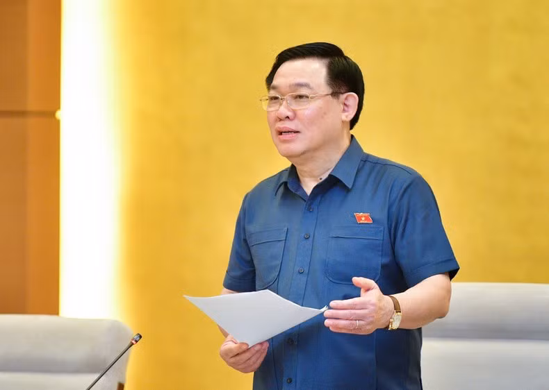 Chủ tịch Quốc hội Vương Đình Huệ phát biểu ý kiến tại cuộc họp. (Ảnh: Đăng Anh)