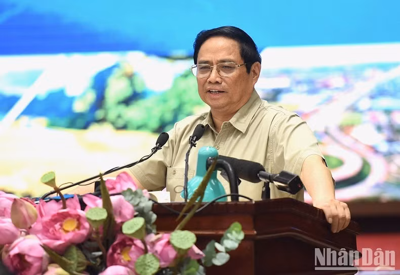 Thủ tướng Phạm Minh Chính phát biểu chỉ đạo hội nghị. (Ảnh: TRẦN HẢI)