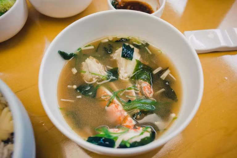 8 thực phẩm giàu men vi sinh có thể giúp giải quyết các vấn đề về dạ dày - Ảnh 2.