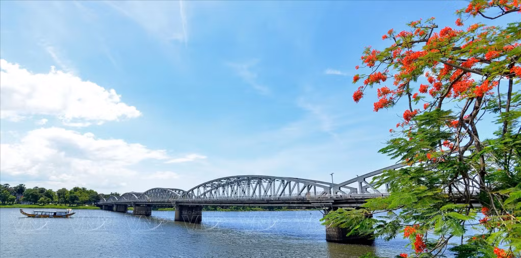 Vẻ đẹp lãng mạn của dòng sông Hương.