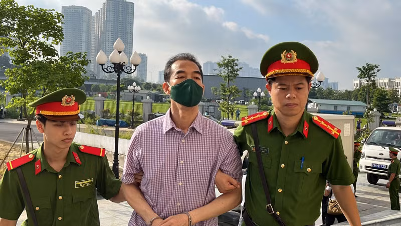 Bị cáo Tô Anh Dũng, cựu Thứ trưởng Bộ Ngoại giao.
