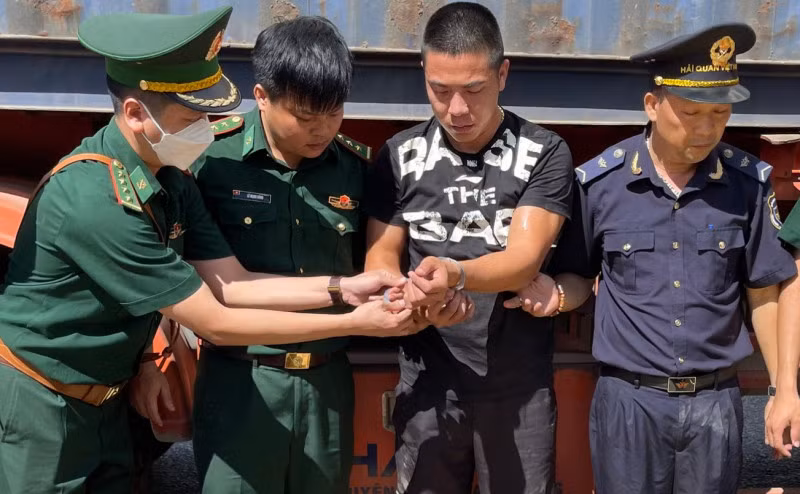 Phạm Văn Tiến đang bị tạm giữ hình sự để điều tra, xác minh làm rõ vụ việc.