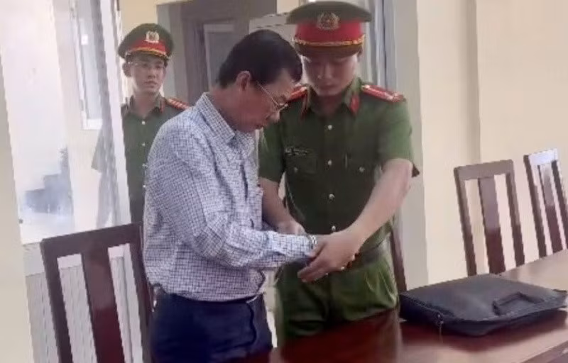 Cơ quan CSĐT bắt tạm giam bị can Phạm Văn Linh. Ảnh: LT.