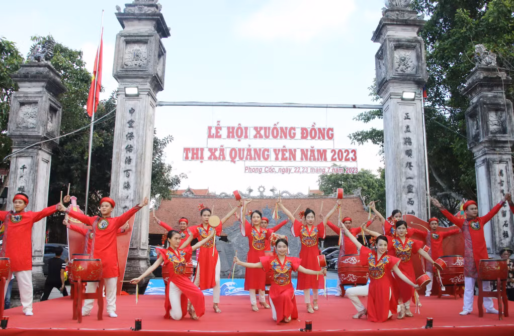 Tiết mục múa trống khai hội Xuống đồng năm 2023.