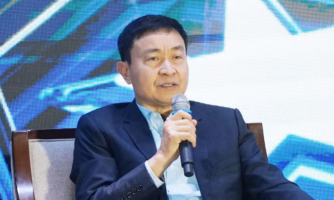 Trung tướng Nguyễn Minh Chính, Cục trưởng A05, Bộ Công an, tại hội thảo sáng 13/5. Ảnh: Lưu Quý