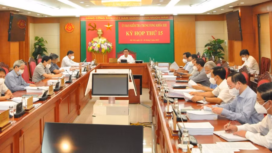 Kỳ họp thứ 15 của Ủy ban Kiểm tra Trung ương khóa XIII.