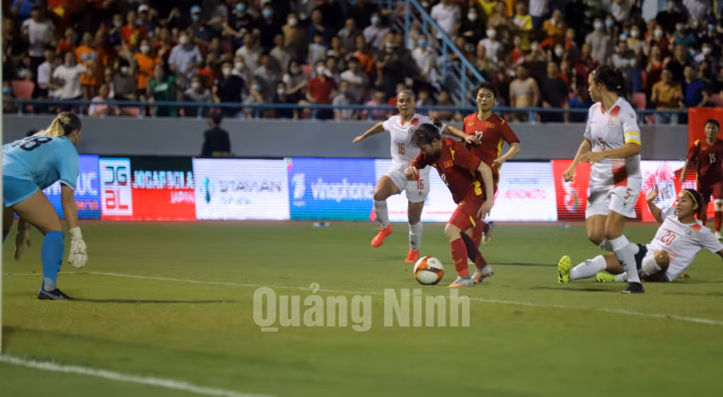 Từ một tình huống phối hợp ngắn trung lộ, tận dụng sai lầm của hàng phòng ngự đối phương, Thùy Trang đã chớp thời cơ ghi bàn thắng nâng tỷ số lên 2 -1 cho Việt Nam, hoàn tất cuộc lội ngược dòng ấn tượng.