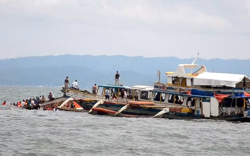 Hình ảnh một vụ lật phà tại Philippines năm 2015. (Ảnh: Reuters)