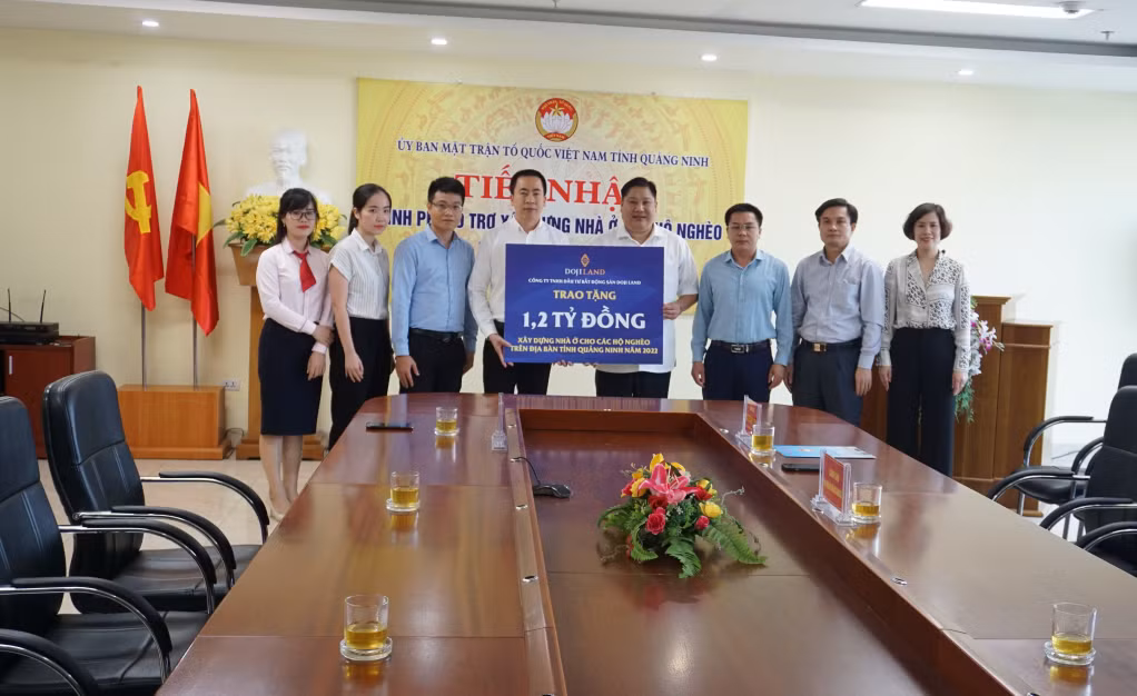 Ủy ban MTTQ Việt Nam tỉnh Quảng Ninh tiếp nhận 1,2 tỷ đồng từ Công ty TNHH Đầu tư Bất động sản Dojiland.