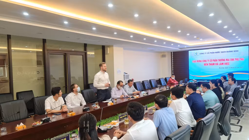 Tháng 4/2022, Công ty CP Nước sạch Quảng Ninh làm việc với Hãng van Hawle (Cộng hoà Áo) để trao đổi về các giải pháp ứng dụng hệ thống van, các thiết bị chuyên ngành trên hệ thống cấp nước.