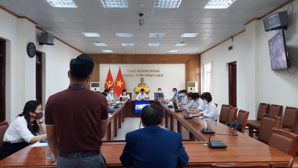 Quang cảnh buổi tiếp dân.