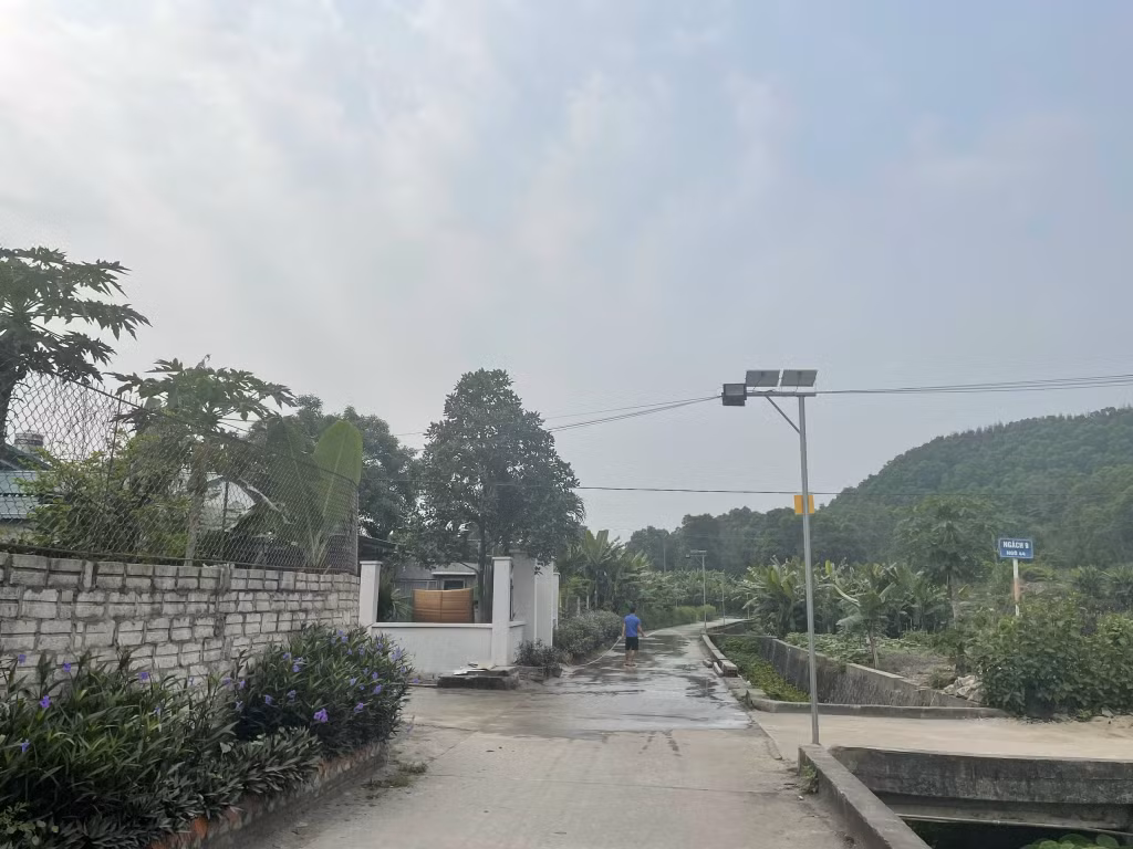 Tuyến đường tổ 67, khu 6, phường Cẩm Phú, TP Cẩm Phả đã có hệ thống điện chiếu sáng.