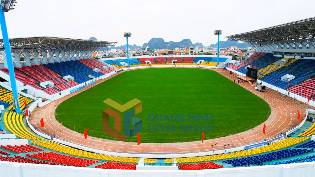 Sân vận động Cẩm Phả. Ảnh: campha.gov.vn