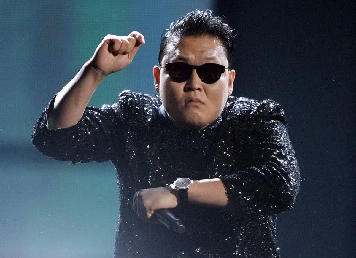PSY và ca khúc Gangnam Style nổi tiếng toàn cầu. Ảnh: Vogue.