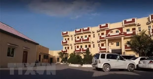 Vu tan cong khach san o Somalia: It nhat 8 dan thuong thiet mang hinh anh 1