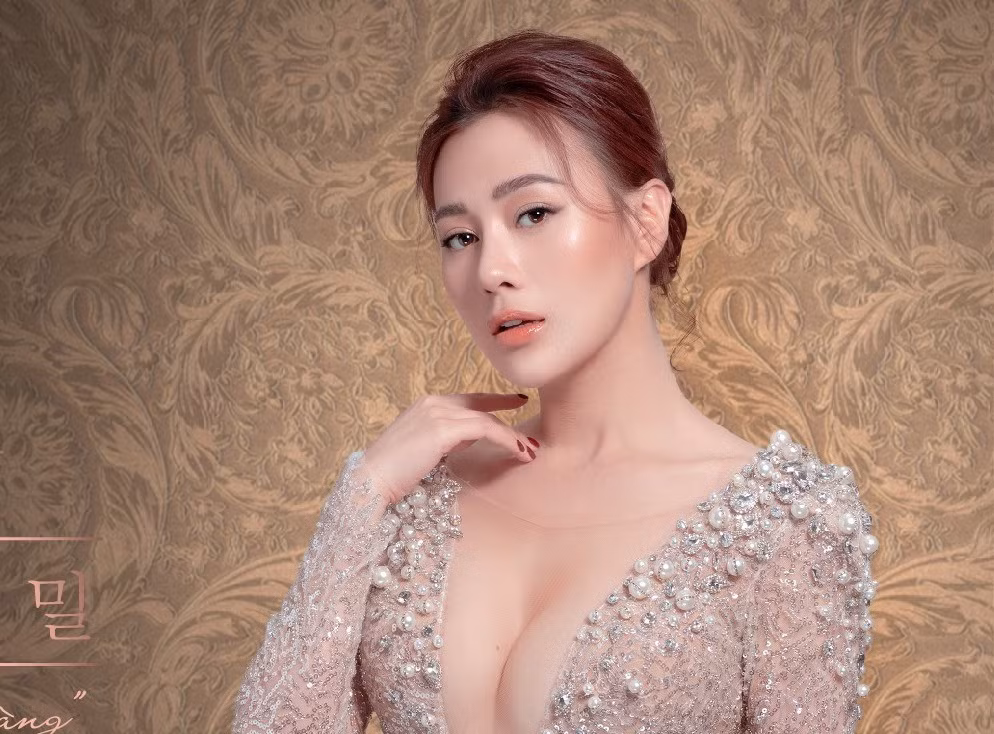 Trong một bài phỏng vấn sau phim Quỳnh búp bê, Phương Oanh từng chia sẻ: "Hiện tại, tôi đang sợ đàn ông, đặc biệt là rất sợ đại gia sau khi trải nghiệm cuộc sống cũng như là những biến cố xảy ra với mình. Hiện tại tôi đang rất e ngại và sợ trước những người đàn ông giàu có".