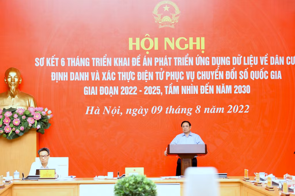 Thủ tướng Phạm Minh Chính, Chủ tịch Ủy ban Quốc gia về chuyển đổi số chủ trì Hội nghị tại điểm cầu trụ sở Chính phủ.