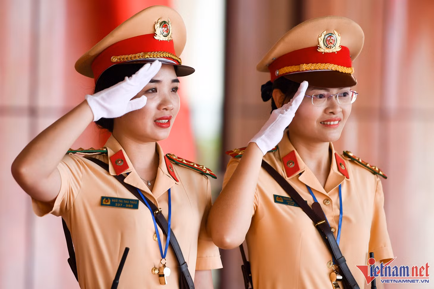 Công an không có hành vi, lời nói hạch sách, nhũng nhiễu, thái độ thờ ơ, vô cảm trước yêu cầu hợp pháp của người dân. Ảnh: Hoàng Hà