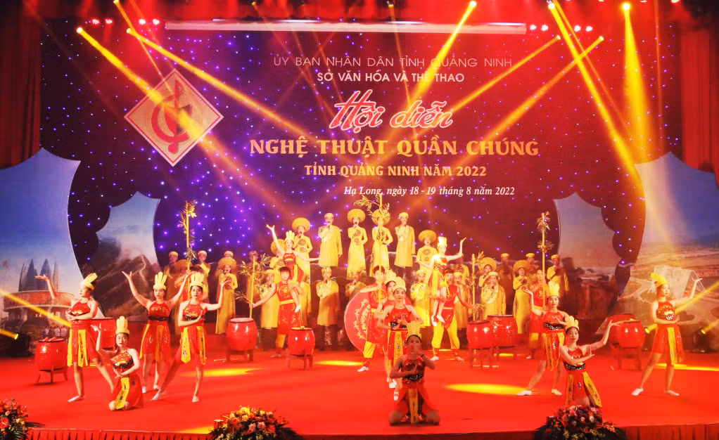 Tiết mục dự thi của đoàn nghệ thuật quần chúng TX Đông Triều.