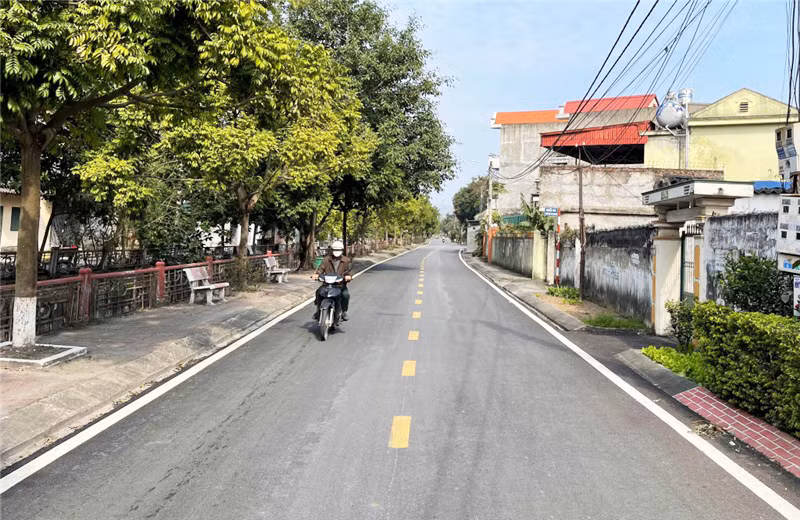 Dự án chỉnh trang tuyến đường hai bên kênh nước nóng Nhà máy nhiệt điện từ đường Phan Đình Phùng đến đường Quyết Tiến, phường Quang Trung hoàn thành, đưa vào sử dụng đầu năm 2022.