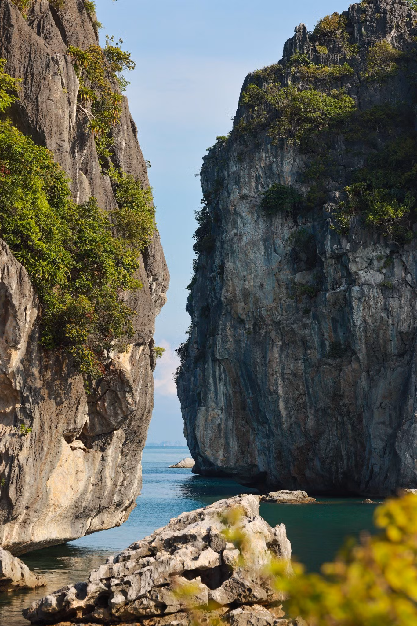 Đến Lan Hạ là đến những nơi hoang sơ, nơi con người và thiên nhiên thực sự hòa làm một