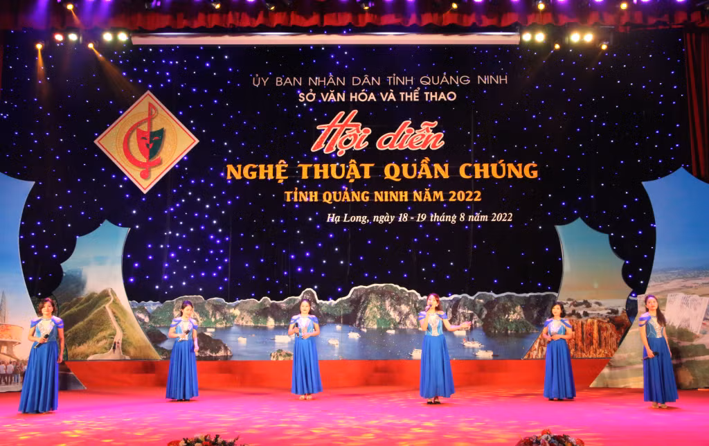 Khai mạc Hội diễn nghệ thuật quần chúng tỉnh Quảng Ninh năm 2022 ảnh 5
