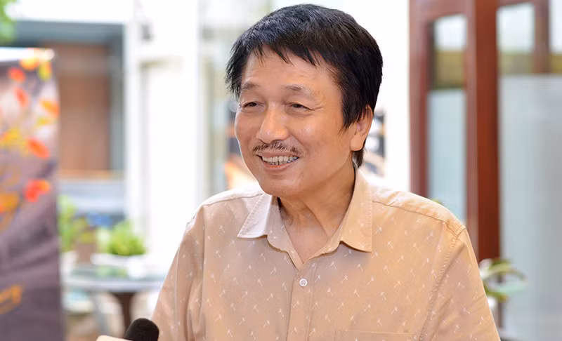 Nhạc sĩ Phú Quang: "Tôi không bao giờ trách móc vợ". Phú Quang - nhạc sĩ đa tài, đa tình, đa cảm..