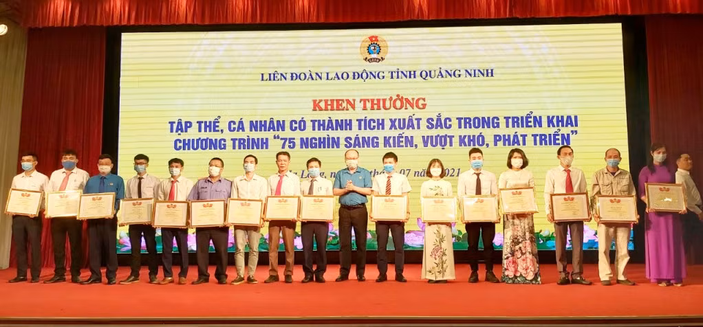 LĐLĐ tỉnh tuyên dương các tập thể, cá nhân tiêu biểu tham gia Chương trình 