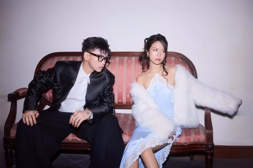 Sự nổi trội của tlinh dễ dàng làm lu mờ các bạn diễn, và Thể Thiên cũng không ngoại lệ.