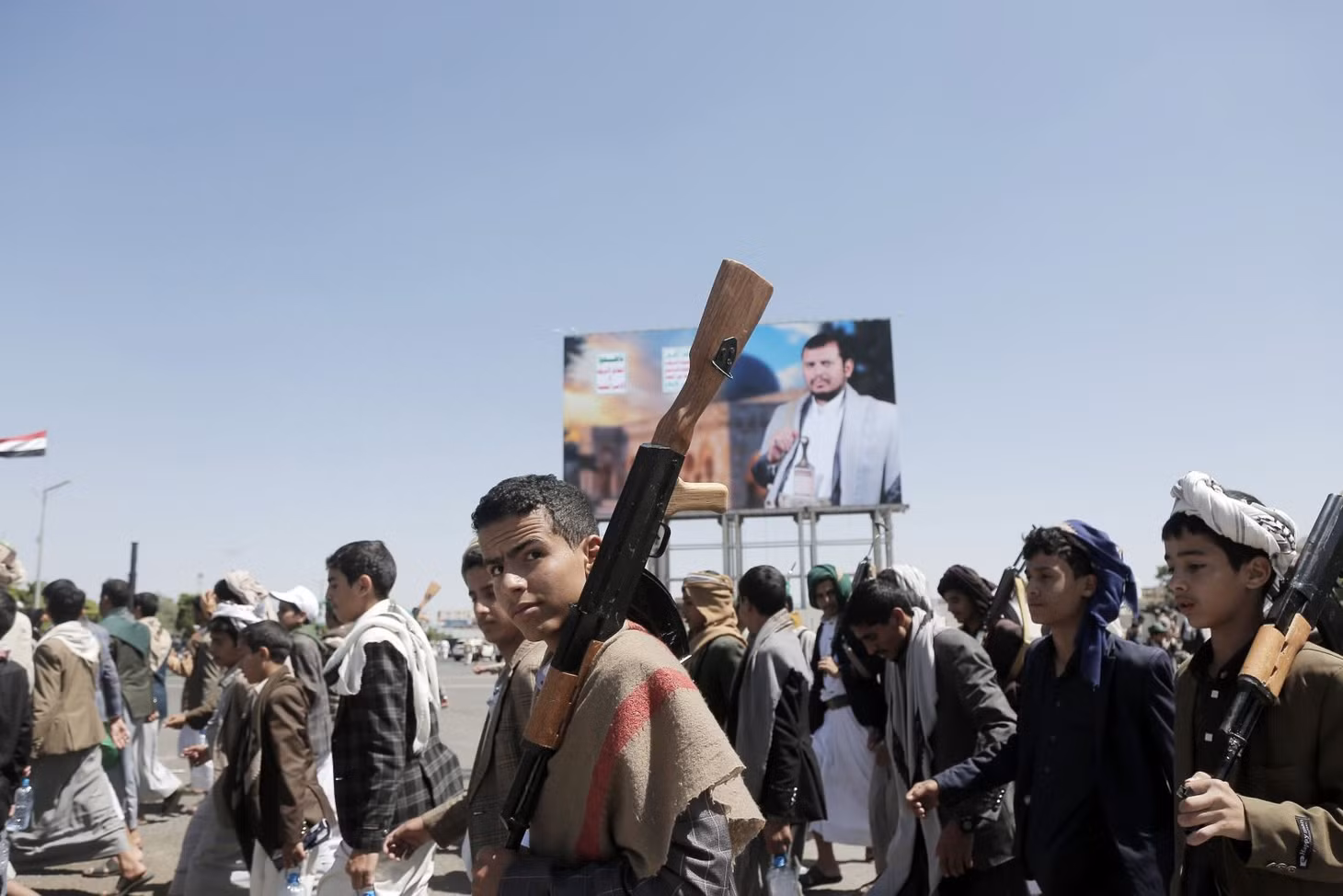 Lực lượng Houthi tại Sanaa, Yemen ngày 21/9/2024. Ảnh: THX/TTXVN