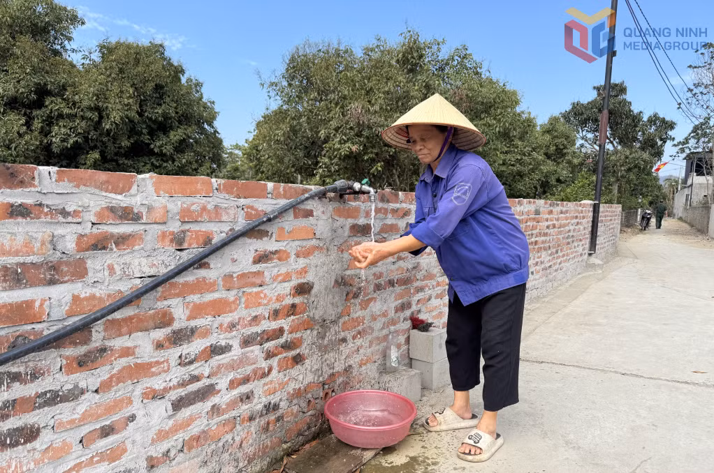 Từ sự quan tâm của chính quyền địa phương, năm 2024, người dân khu 5, phường Bắc Sơn (TP Uông Bí) đã có nước sạch để sử dụng.