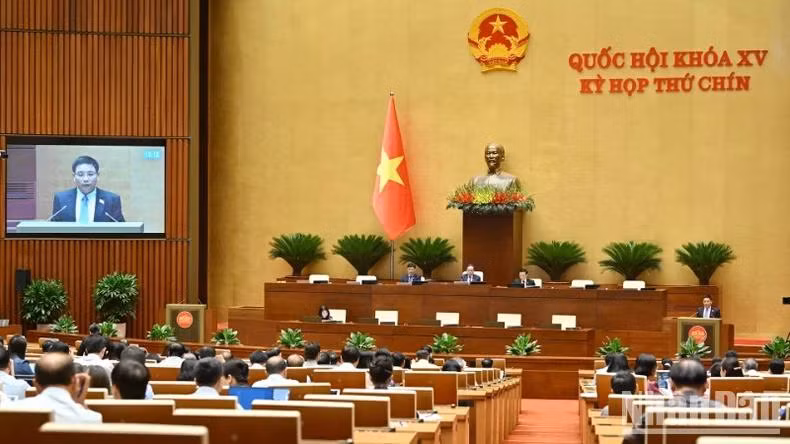 Quang cảnh phiên họp. (Ảnh: THỦY NGUYÊN)