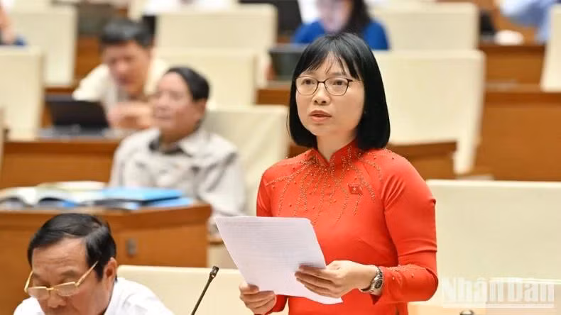 Đại biểu Nguyễn Thị Việt Nga (Đoàn Hải Dương). (Ảnh: THỦY NGUYÊN)