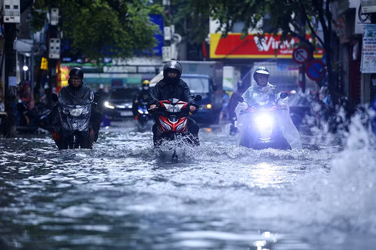 Nhiều khu vực trên cả nước mưa lớn trên diện rộng.
