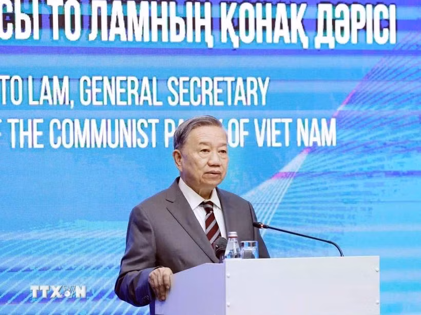 Tổng Bí thư Tô Lâm phát biểu về chính sách tại Học viện Hành chính Công trực thuộc Tổng thống Kazakhstan. (Ảnh: Thống Nhất/TTXVN)