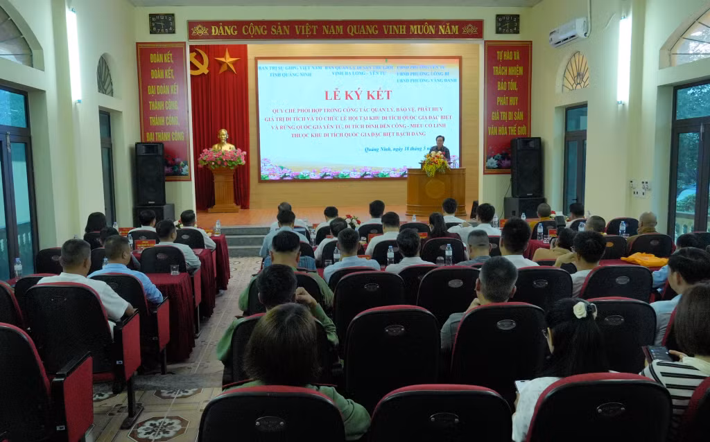 Quang cảnh Hội nghi ký kết Quy chế phối hợp quản lý, bảo vệ và phát huy giá trị di tích Yên Tử, Bạch Đằng