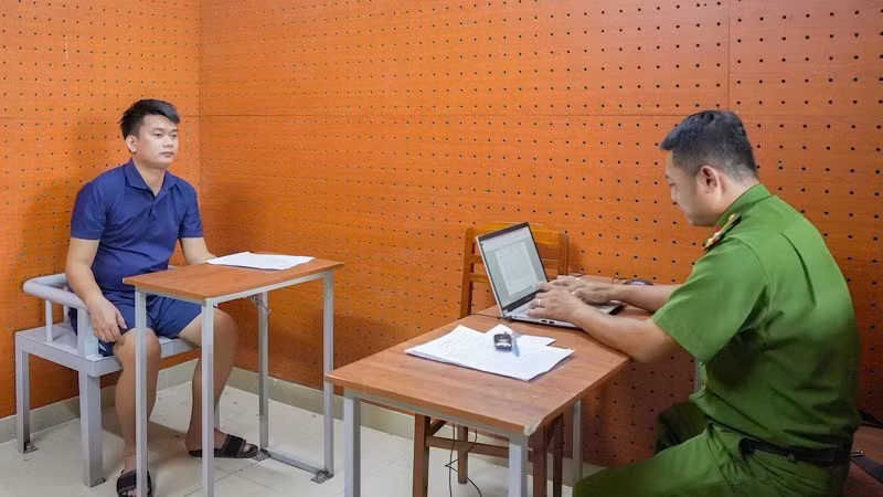 Đối tượng Khanh tại cơ quan công an.