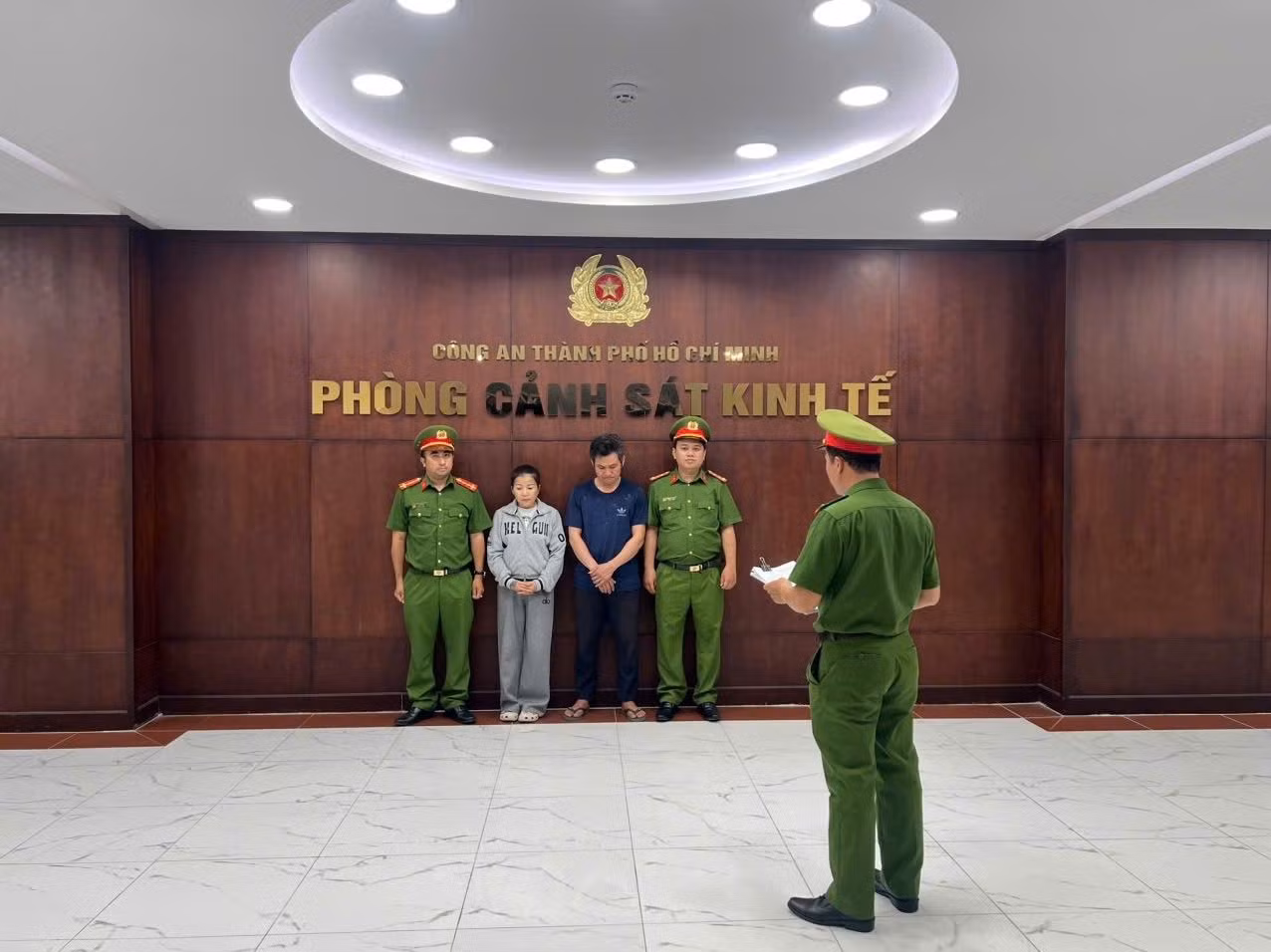 Công an TPHCM triệt phá đường dây làm giả bột ngọt quy mô lớn và khởi tố 3 bị can. Ảnh: Công an
