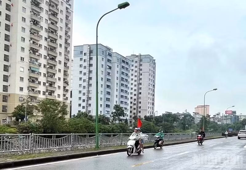 Dự báo khu vực Hà Nội có lúc có mưa rào và dông, cục bộ có nơi mưa to. (Ảnh minh họa: Đ.T)