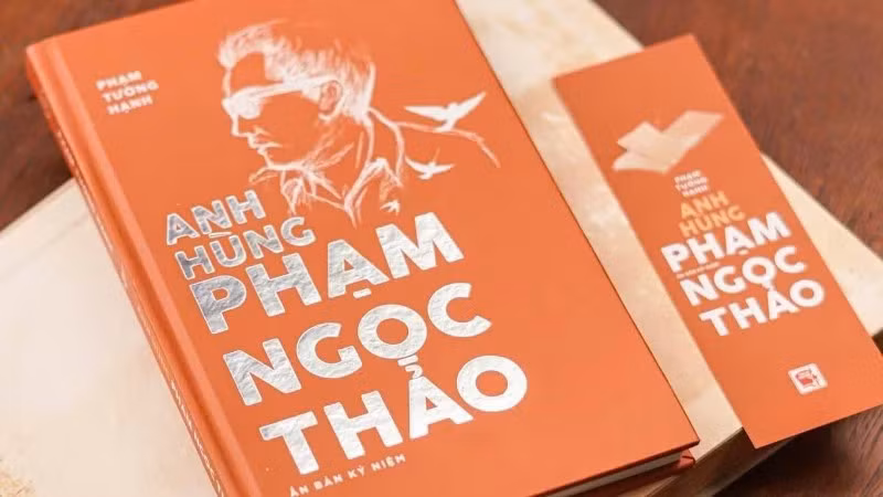 Ấn bản kỷ niệm "Anh hùng Phạm Ngọc Thảo".